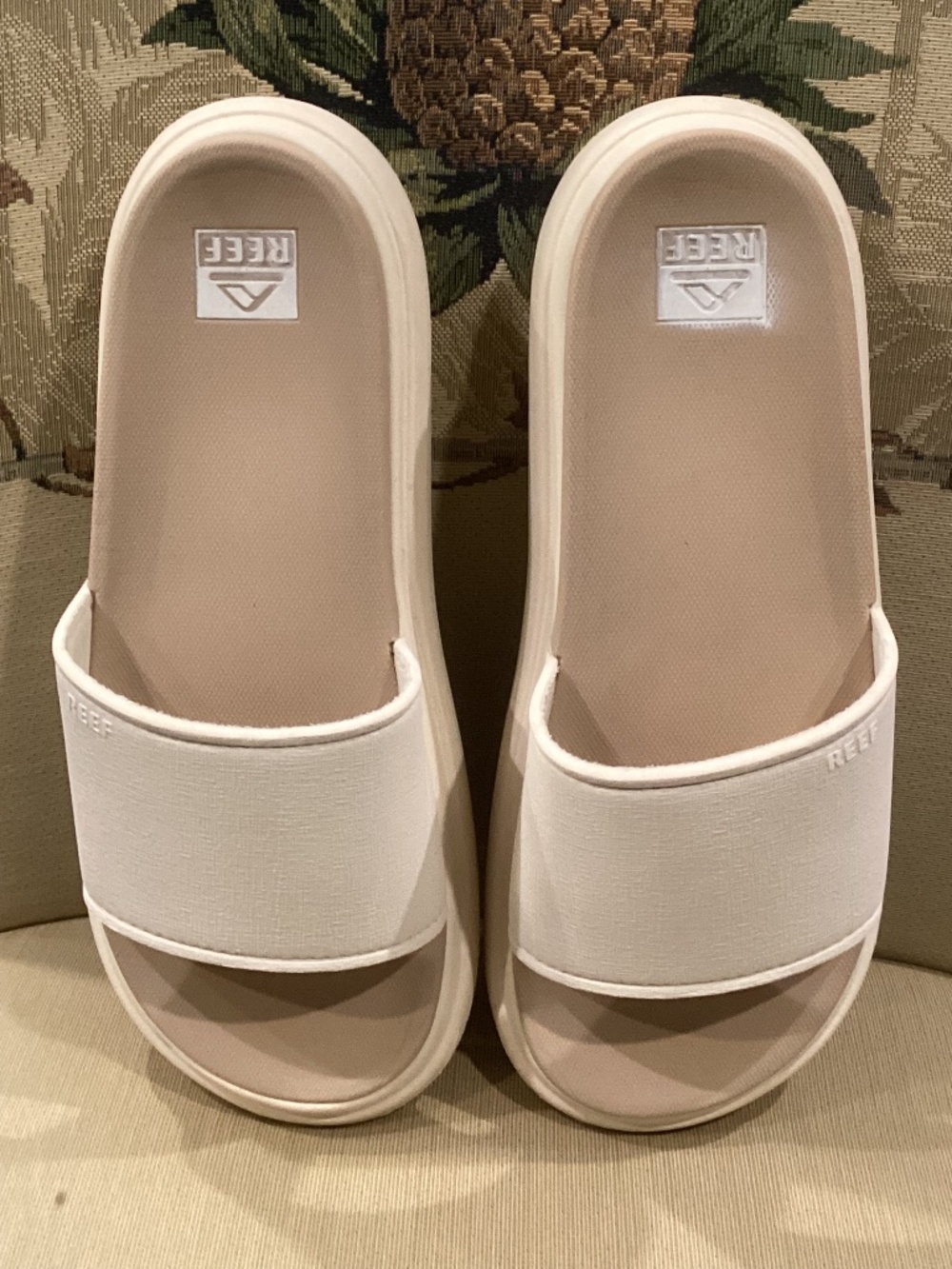 Women’s REEF Cushion “Bondi Bay” Slides - Size 11
